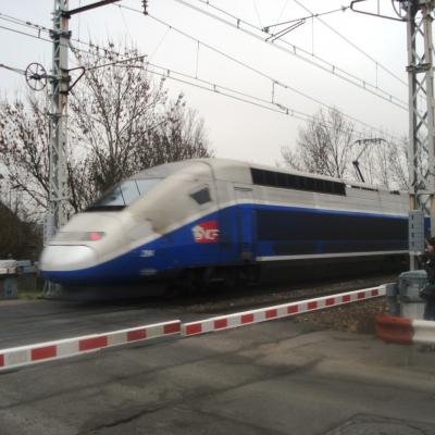 Des TGV en pleine ville